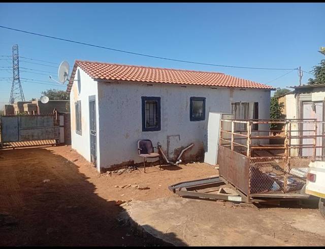 2 BEDROOM HOUSE FOR SALE IN SOSHANGUVE L